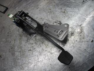 педаль тормоза Ford Focus 2 поколение 2008, 1.6 л., МКПП, хетчбэк 5 дв., 4M512467AR