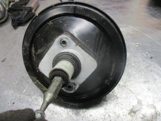 вакуумный усилитель тормозов Audi A4 B5 1996, 1.9 л., АКПП, универсал, 8D0612105F