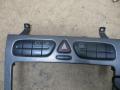 рамка под магнитолу Mercedes-Benz C-Класс W203/S203/CL203 2002, 2.2 л., МКПП, универсал, A2038218258 - фото №2