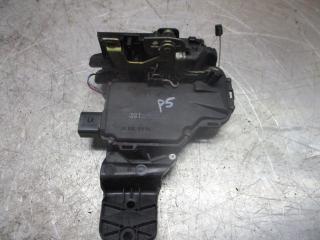 замок двери передней правой Volkswagen Passat B5 1999