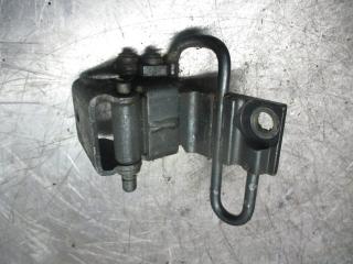 петля двери Volkswagen Touareg 1 поколение 2005, 3.0 л., АКПП, хетчбэк 5 дв., 7L0833411