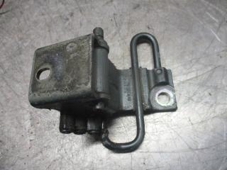 петля двери Volkswagen Touareg 1 поколение 2005, 3.0 л., АКПП, хетчбэк 5 дв., 7L0831412