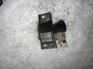 подушка крепления двигателя Nissan Micra 3 поколение (K12) 2005, 1.2 л., МКПП, хетчбэк 5 дв., 8200140431