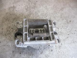 подушка крепления КПП Ford Mondeo 3 поколение [рестайлинг] 2006, 2.0 л., МКПП, универсал, 1S717M122EB