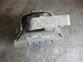подушка крепления двигателя Volkswagen Touran 1 поколение 2006, 2.0 л., МКПП, минивэн, 1K0199262BB - фото №2