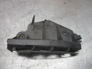 крепление бампера Audi A3 8P 2005, 1.6 л., МКПП, хетчбэк 5 дв., 8D3807393