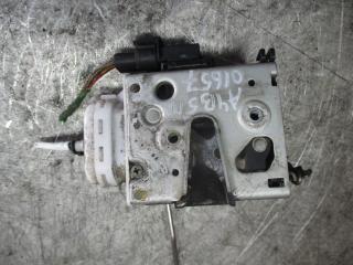 замок двери передней правой Audi A4 B5 1996, 1.8 л., МКПП, седан