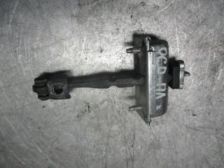 ограничитель открывания двери Opel Corsa D 2007, 13180682