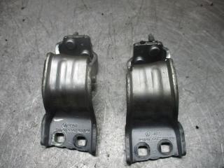 петля крышки багажника Volkswagen Passat B6 2007, 2.0 л., АКПП, универсал, 3C9827301D, 3C9827302D