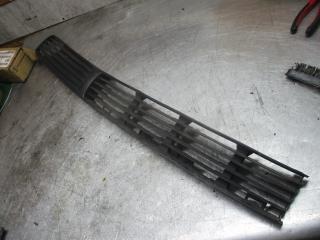 заглушка (решетка) в бампер Volkswagen Passat B5 1999, 1.6 л., МКПП, седан, 3B0853677A