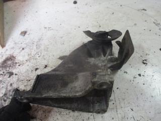 кронштейн двигателя Audi A6 4A/C4 1995, 2.5 л., 4A0199312