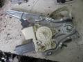 стеклоподъемник электрический задний правый Toyota Avensis 2 поколение (T250) 2006, 2.2 л., МКПП, универсал - фото №2