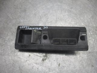 ручка внутренняя задняя правая Mercedes-Benz Sprinter 1 поколение (W901-905) [рестайлинг] 2002, 2.2 л., МКПП, микроавтобус, 9017600061