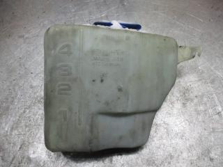 бачок омывателя Volkswagen Passat B4 1995, 1.8 л., МКПП, универсал, 3A0955453B
