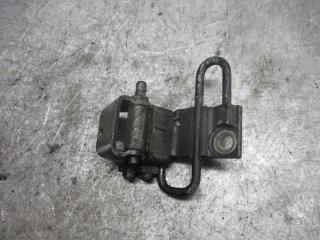 петля двери Volkswagen Golf 3 поколение 1999, 8L3831412