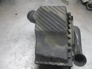 корпус воздушного фильтра Volkswagen Passat B3 1992, 1.8 л., МКПП, универсал, 191129620