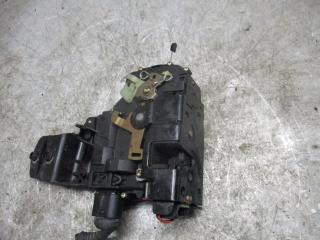 замок двери передней правой Volkswagen Passat B5 1999