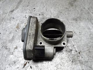 заслонка дроссельная Volkswagen Polo 3 поколение 1998, 1.9 л., 038128063S