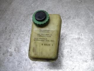 бачок гидроусилителя Audi A6 4A/C4 1996, 1.9 л., МКПП, универсал, 4A0422373A