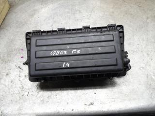 корпус воздушного фильтра Volkswagen Golf 5 поколение 2008, 1.4 л., МКПП, хетчбэк 5 дв., 036129620H