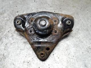 опора амортизатора верхняя (чашка) Volkswagen Passat B5 1998, 8D0412391B
