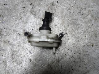 активатор (привод) замка двери Volkswagen Passat B3 1991, 1.9 л., МКПП, универсал, 357862153A