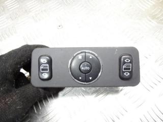 кнопка стеклоподъемника Mercedes-Benz M-Класс W163 [рестайлинг] 2002, 2.7 л., АКПП, внедорожник 5 дв., A1638200326