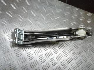 домкрат Audi A4 B6 2002, 8E0011031C