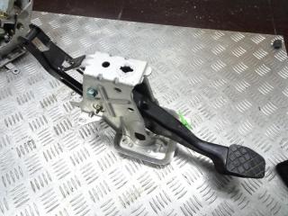 педаль тормоза Volkswagen Golf 4 поколение 2004, 2.0 л., МКПП, хетчбэк 5 дв., 1K1721057C