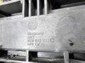 полка аккумулятора Volkswagen Golf 4 поколение 2004, 2.0 л., МКПП, хетчбэк 5 дв., 1K0915333C - фото №4