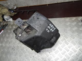 корпус воздушного фильтра Audi A4 B5 1998, 1.6 л., МКПП, седан, 058133837E