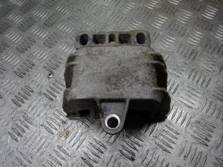 подушка крепления двигателя Volkswagen Golf 3 поколение 1999, 1J0199555AP