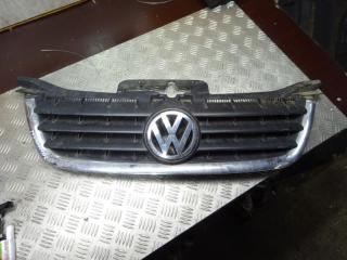 решетка радиатора Volkswagen Touran 1 поколение 2004, 1.6 л., МКПП, минивэн, 1T0853651