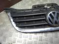 решетка радиатора Volkswagen Touran 1 поколение 2004, 1.6 л., МКПП, минивэн, 1T0853651 - фото №7