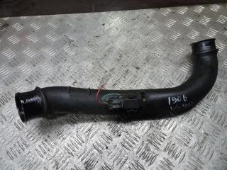 патрубок воздушного фильтра Volvo V40 1 поколение [рестайлинг] 2002, 1.9 л., МКПП, универсал, 30620813