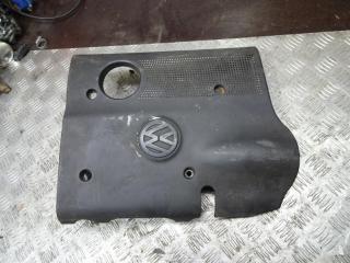 декоративная крышка двигателя Volkswagen Passat B5 1998, 1.6 л., МКПП, универсал, 06B103935C