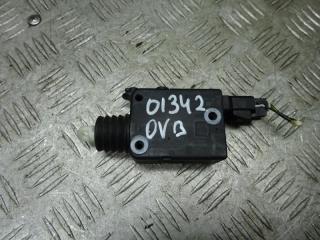 активатор (привод) замка двери Opel Vectra B 1996, 1.6 л., МКПП, седан, 90460062