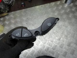 кнопка обогрева заднего стекла Ford Focus 1 поколение 1999, 1.6 л., МКПП, седан, 98AG19A94BG