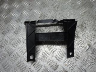 крепление фары правой Volkswagen Transporter T5 2004, 1301329422