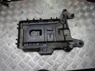 полка аккумулятора Volkswagen Golf 5 поколение 2007, 1.9 л., МКПП, хетчбэк 5 дв., 1K0915333C