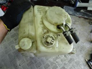 бачок омывателя Mercedes-Benz E-Класс W210/S210 1997, 2.9 л., МКПП, седан, 2108690920, 2098601160