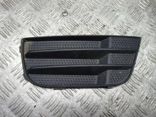 заглушка (решетка) в бампер Ford Fiesta 5 поколение 2004, 1.3 л., МКПП, хетчбэк 5 дв., 2N1119952C