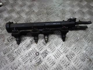форсунка Volkswagen Golf 3 поколение 2000, 1.6 л., 037906031AA