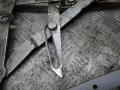 петля капота Mercedes-Benz Vito W638 2001, 2.2 л., АКПП, микроавтобус - фото №5