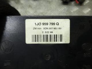 блок комфорта Volkswagen Golf 3 поколение 1999, 1.6 л., МКПП, универсал, 1J0959799Q