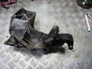 кронштейн генератора Volkswagen Transporter T4 1999, 2.5 л., 074145169A