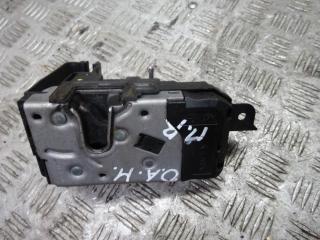 замок двери передней правой Opel Astra H 2007, 13210749
