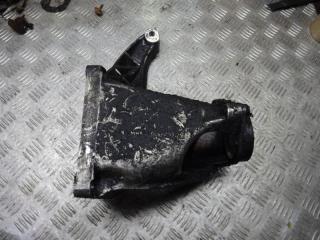 кронштейн полуоси Volkswagen Sharan 1 поколение 1998, 7M0199207B