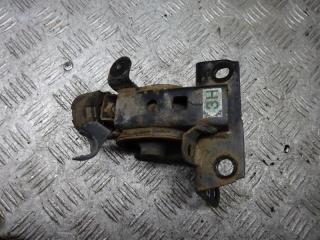 подушка крепления КПП Toyota Corolla 9 поколение (E120/E130) 2003, 1.4 л., МКПП, хетчбэк 5 дв., 123720D080