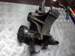 кронштейн (крепление) Volkswagen Passat B5 1999, 1.9 л., 028903143AF